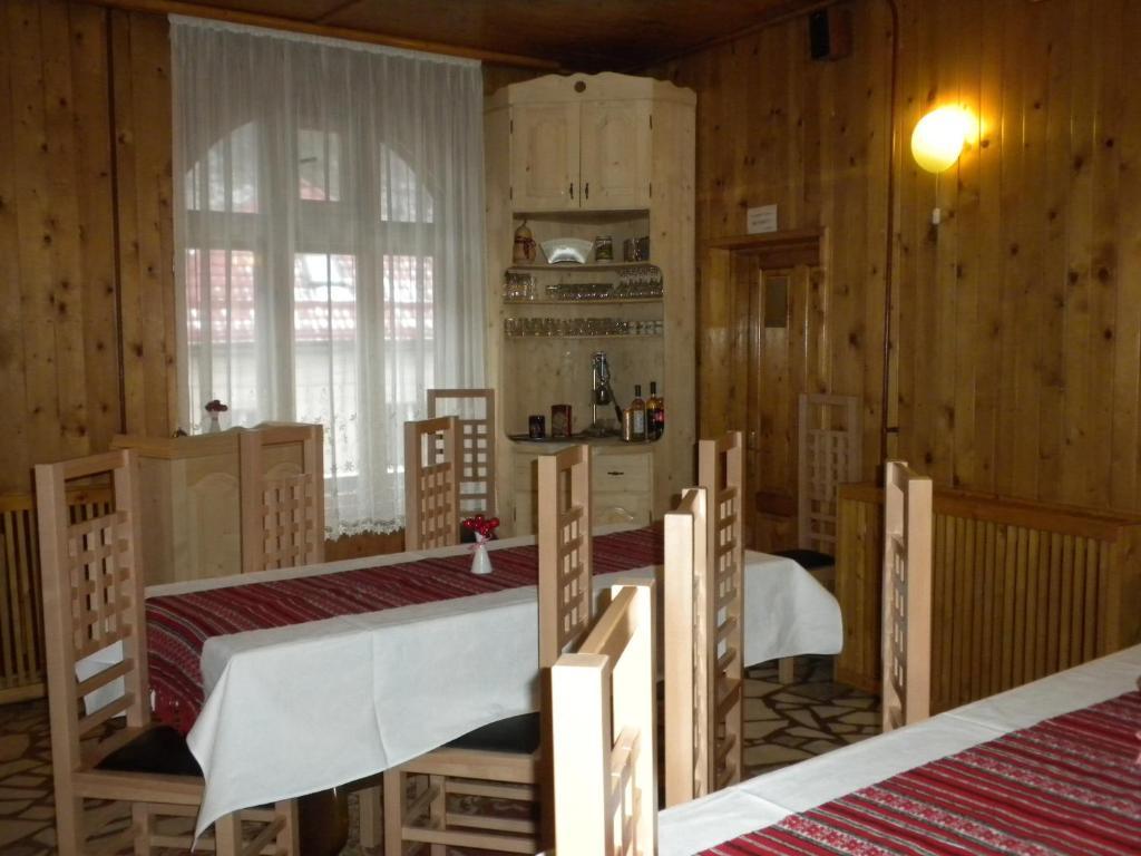 Rem'S Pension Ришнов Екстер'єр фото